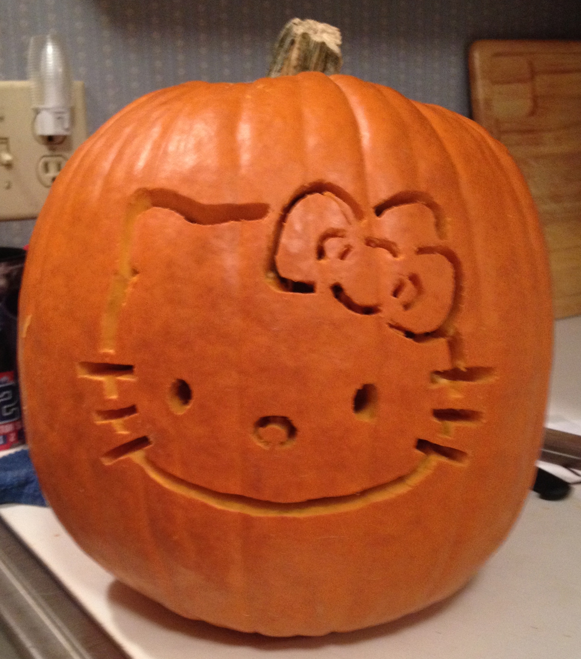 Hello Kitty Pumpkin Carving Tutorial