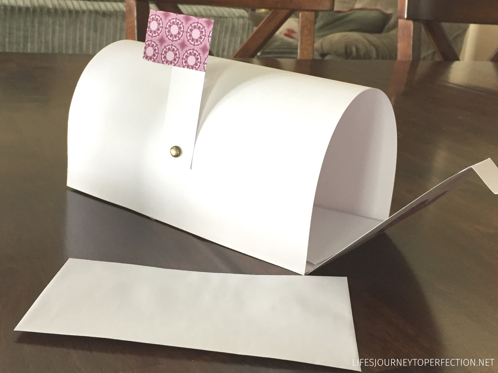 Life s Journey To Perfection How To Make A Paper Mailbox Out Of 2 Sheets Of Card Stock 