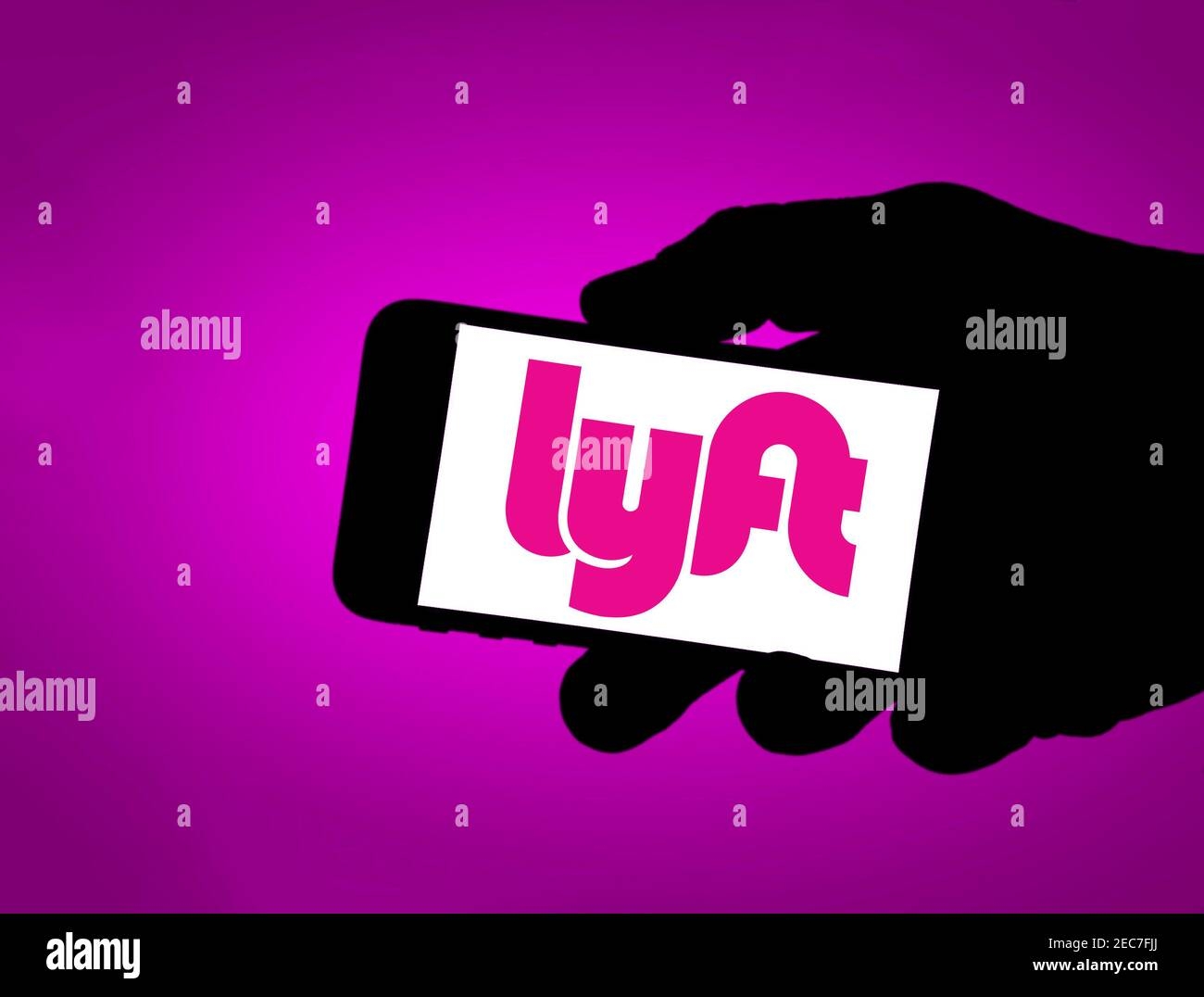 Lyft Logo Icon Hi res Stock Photography And Images Alamy
